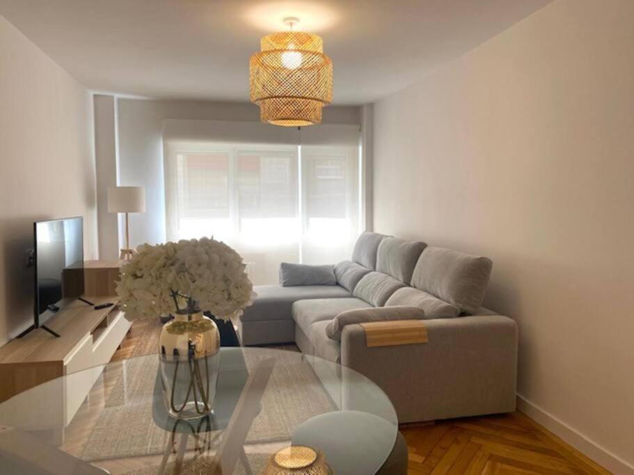 Centro Gijon Cabrales 31アパートメント エクステリア 写真