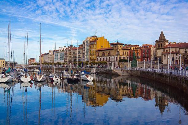 Centro Gijon Cabrales 31アパートメント エクステリア 写真
